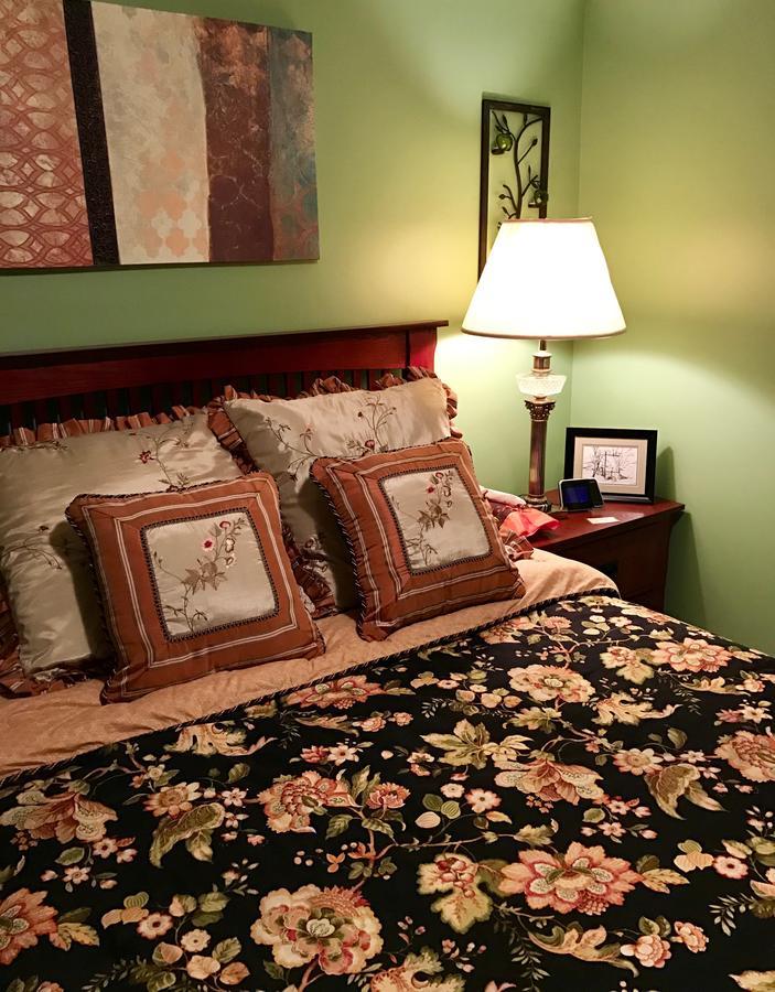 Yellow Door Bed And Breakfast Fort Erie Buitenkant foto